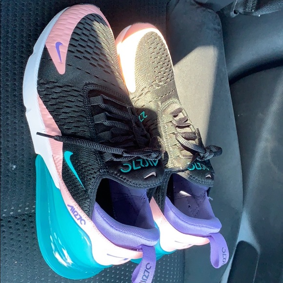 have a nike day 270s